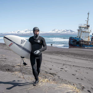 Konstantin Kokorev Surf Siberia Isurus Ti Alpha 5.4 mm hooded Wetusit Yamamoto Neoprene best coldwater wetsuit