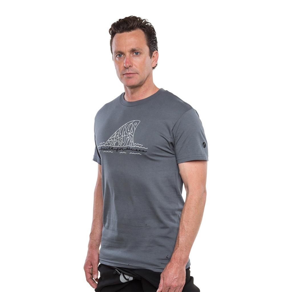 https://surfisurus.com/cdn/shop/products/isurus-built-for-the-sea-t-shirt-3_1200x.jpg?v=1569143776